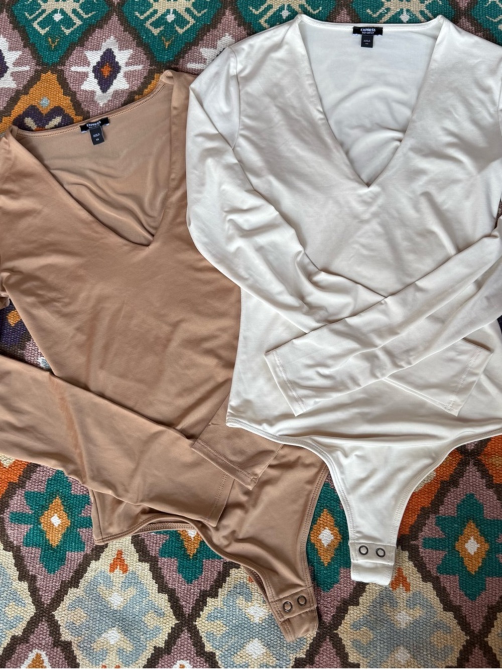 Express Body Contour Bodysuits Women’s Size XS Tan/Cream